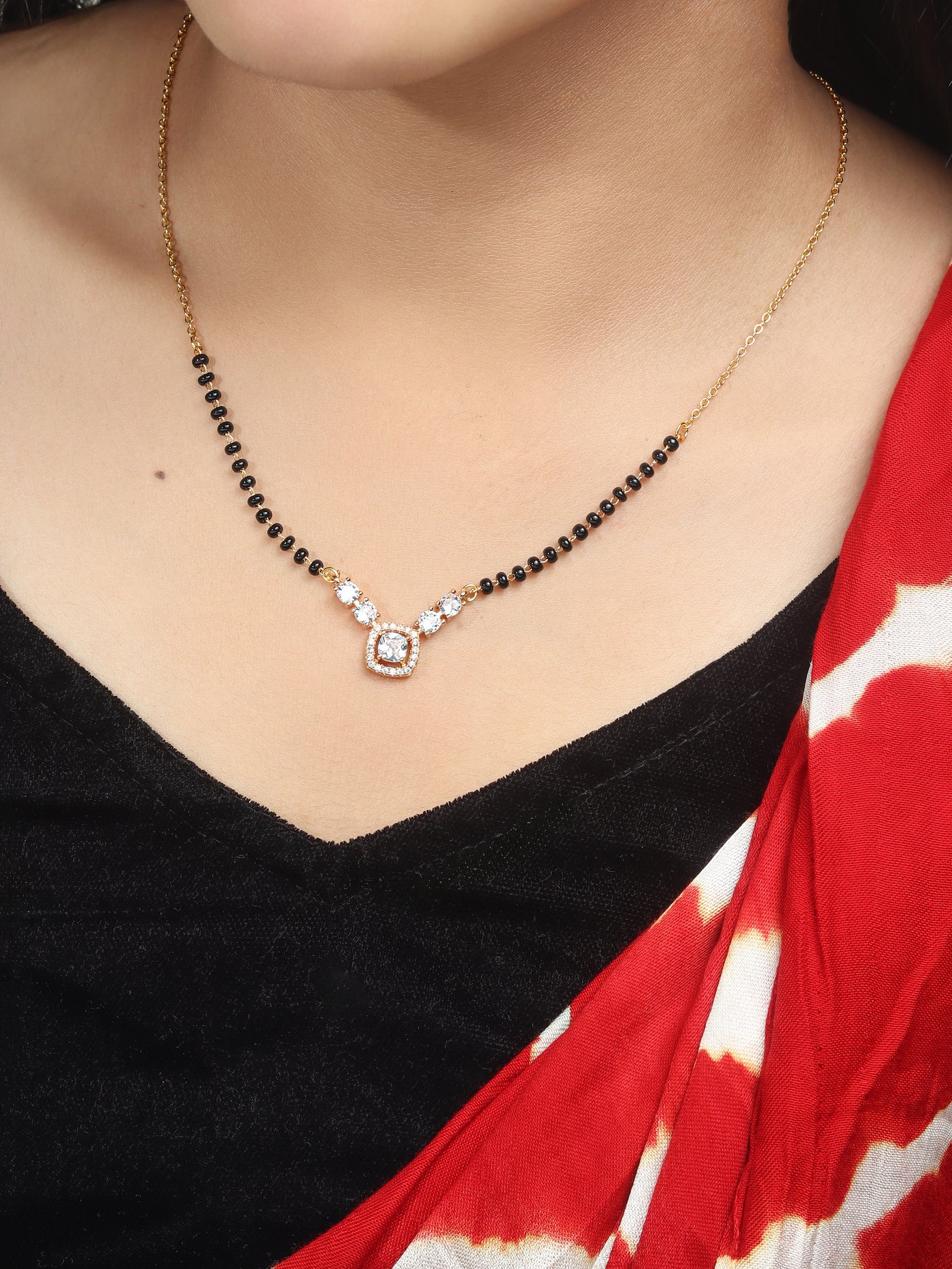 Square diamond shape mangalsutra