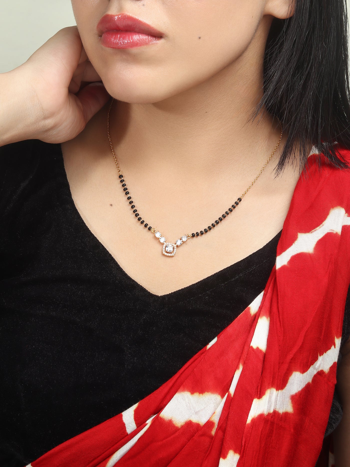 Square diamond shape mangalsutra