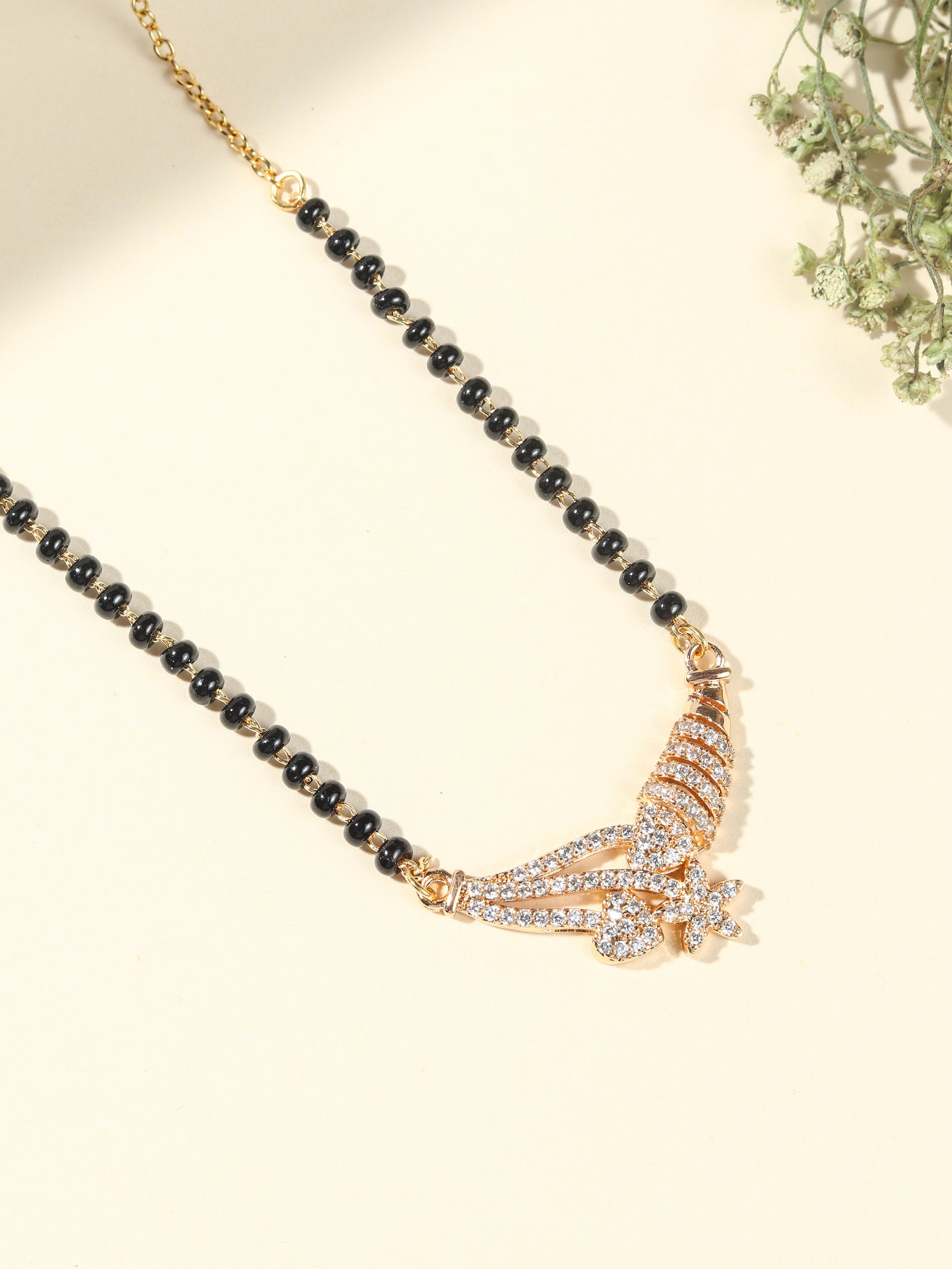 Leaf Star Design Mangalsutra
