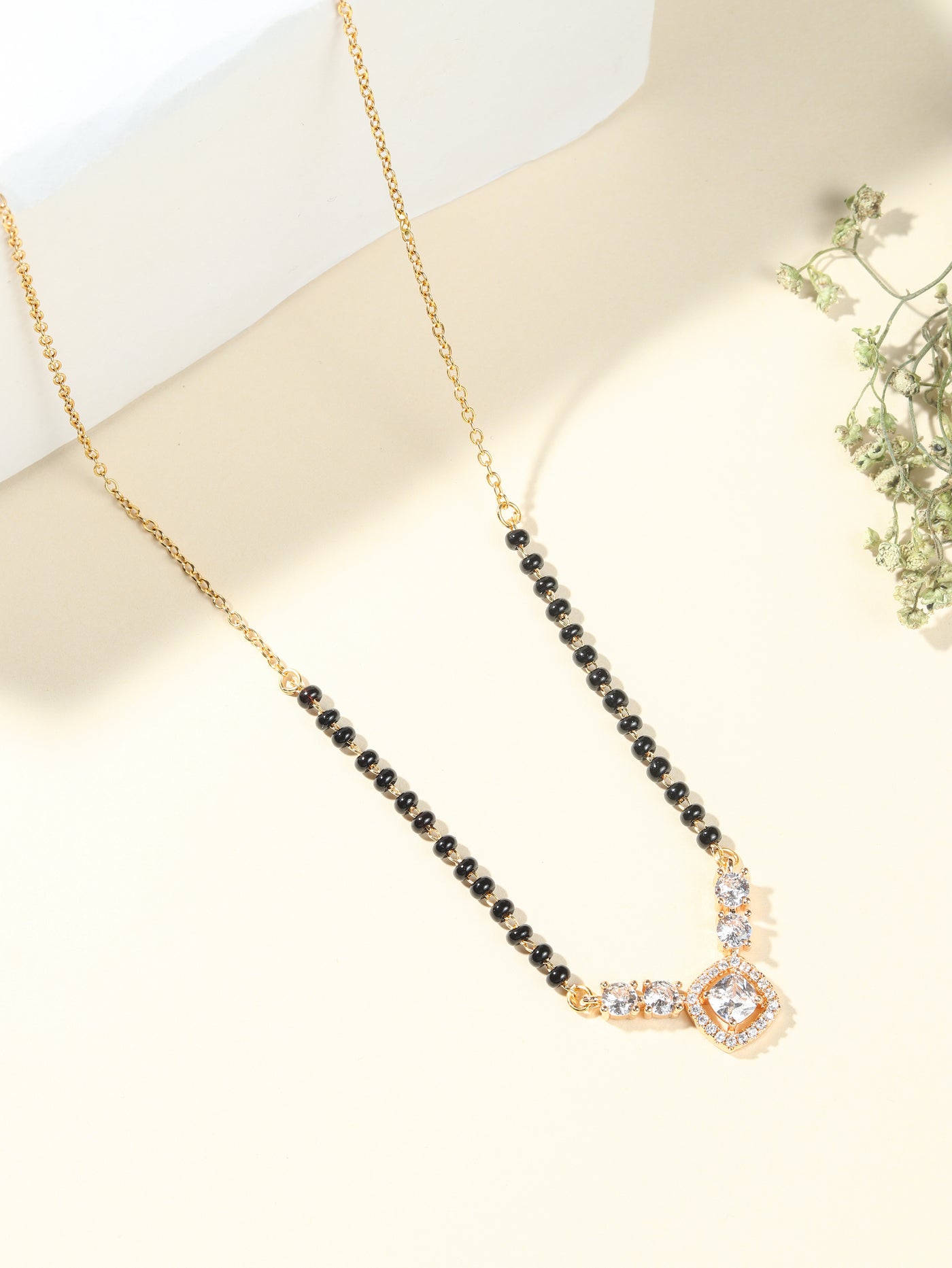 Square diamond shape mangalsutra